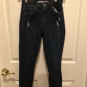 Tractr dark wash ripped jeans. Size 25